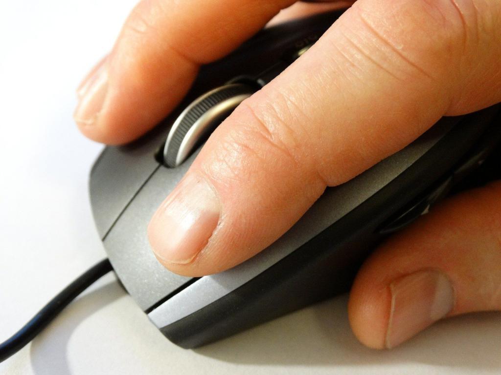 Pain using a Mouse • 12 Top Tips That Can Help • Healthywork Ltd